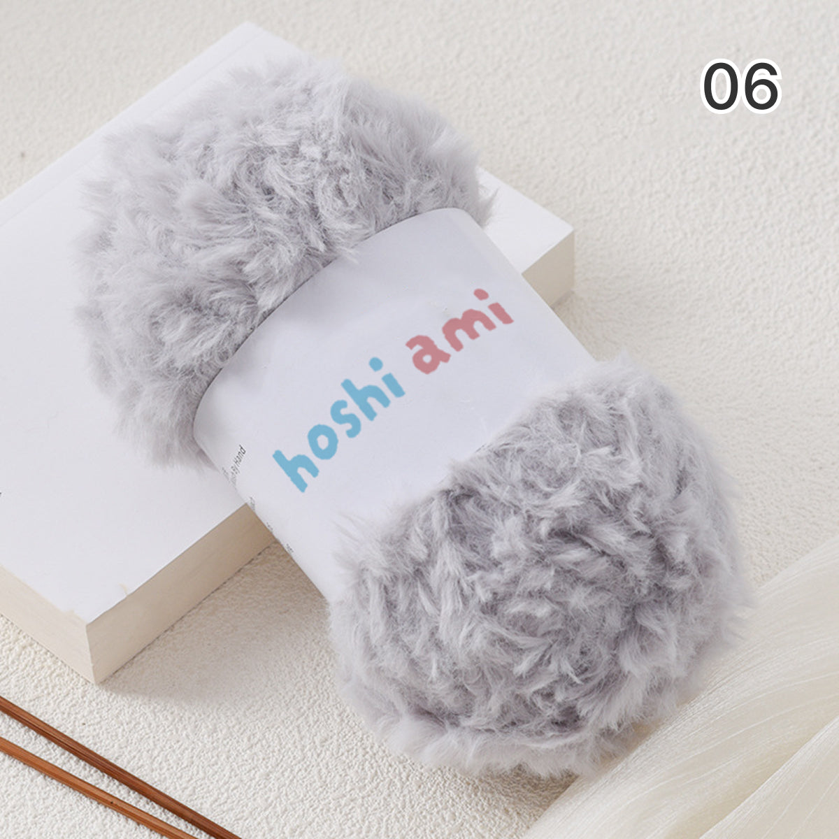 極太フェイクファーヤーン100g大玉｜もこもこ エコファー｜星ポンチョ　マフラー・バッグ・ラグ作りに