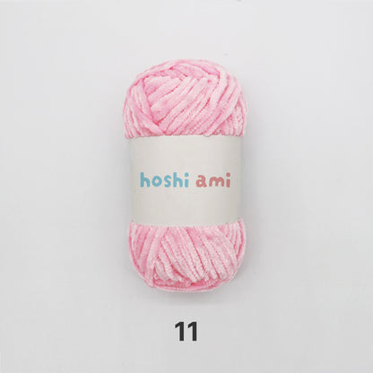 Moco Velvet Yarn（モコベルベットヤーン）100g｜シェニール・モールヤーン｜ベルベットのような艶感の毛糸｜秋冬小物・あみぐるみに｜全50色