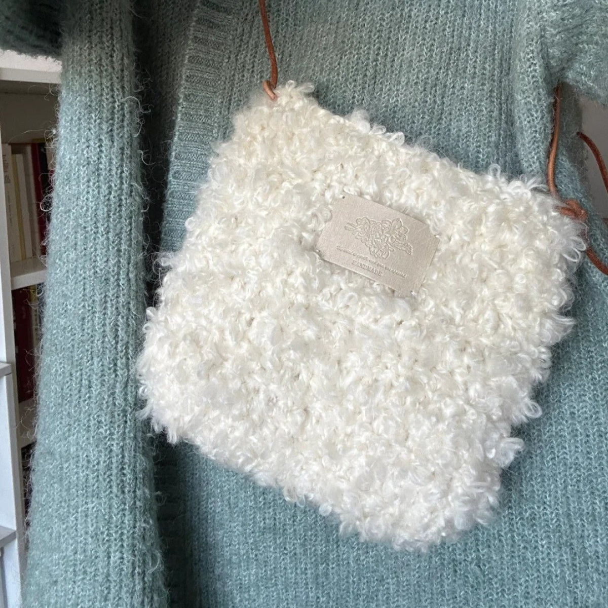 Teddy Loop Yarn（テディループヤーン）50g｜くるくるループのブークレヤーン｜ウール混｜もこもこファンシーヤーン｜韓国風ツイード調｜あみぐるみ・引き揃え糸に｜全17色