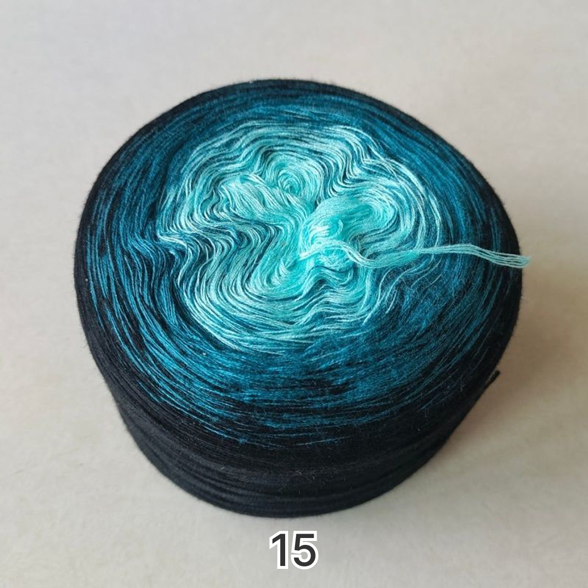 【シルケット加工・綿100%】Joyful Cake Yarn（ジョイフルケーキヤーン）300g｜ロングピッチ段染め・韓国風｜夏用ウェア・ショール・ブランケットに最適｜全36色｜電子版 ショール編みレシピ プレゼント！