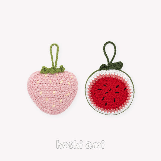 【手編みキット】Fruits Charm（フルーツチャーム）｜いちご＆スイカ 2点セット｜バッグチャーム＆ペットボトルホルダーの2way仕様｜編み図・動画付き