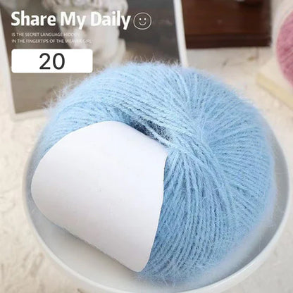 Snow Fur Yarn（スノーファーヤーン）100g｜雪のようなふわふわ感｜全27色 単色ファー毛糸｜マフラー・帽子・スヌード・編みぐるみ向け｜全27色