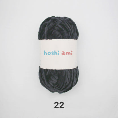 Moco Velvet Yarn（モコベルベットヤーン）100g｜シェニール・モールヤーン｜ベルベットのような艶感の毛糸｜秋冬小物・あみぐるみに｜全50色