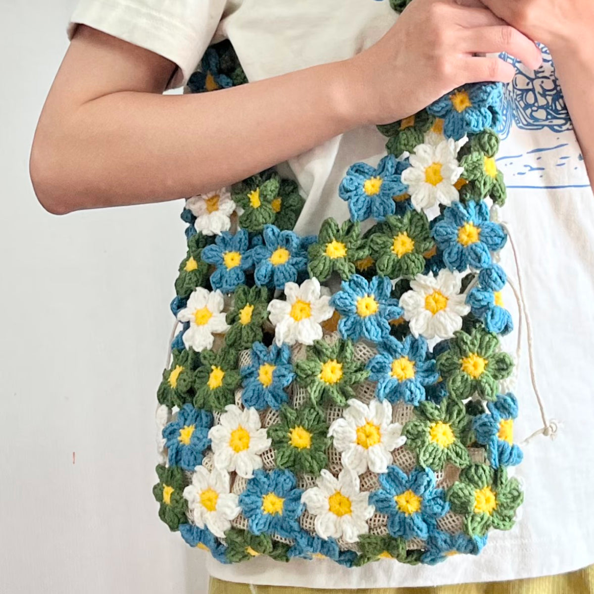 ジルバイ お花モチーフバッグ ♡ JILL by JILLSTUART 2WAY FLOWER SHOULDER BAG BOOK│宝島社の通販