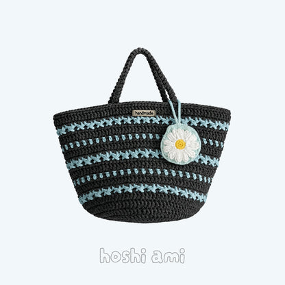 【手編みキット】綿100％  トワイライトバッグ （Twilight Bag）｜大人カラーのマルシェバッグ｜ブルーグレー｜ボトルホルダーにもなるデイジーチャーム付き｜編み方動画付き