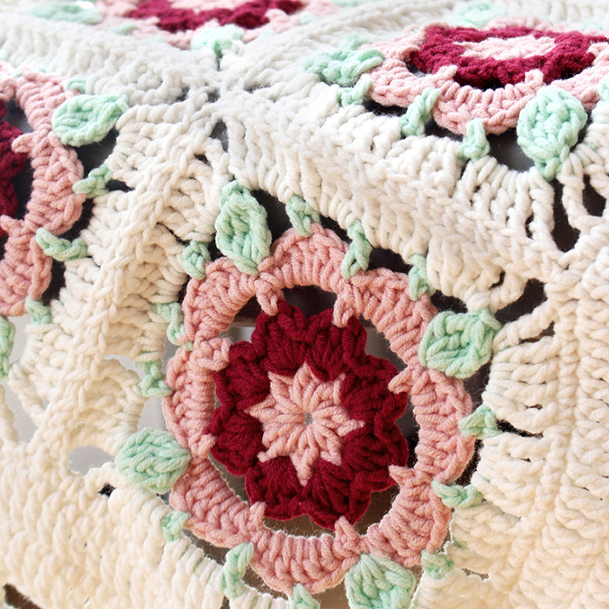 「プレミアム・コーマコットン」　50g｜全39色 高品質 5ply｜初心者にもおすすめの高耐久毛糸｜あみぐるみ〜服まで幅広く使える