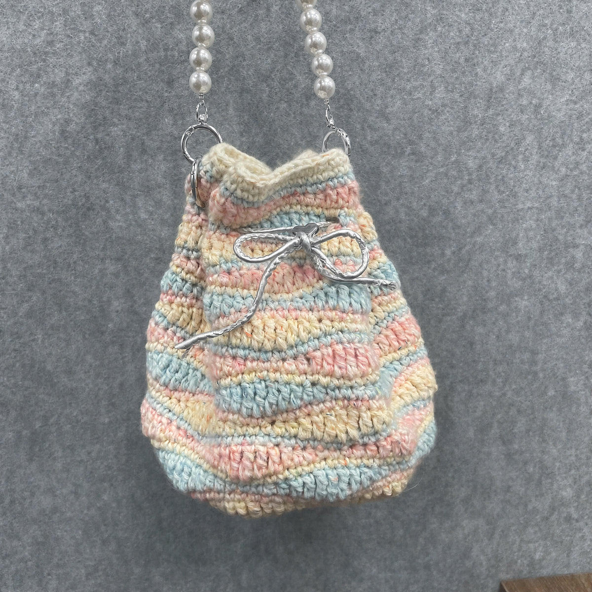【手編みキット】Mousse Bag（ムースバッグ）｜4色淡色ミックスの巾着バッグ｜Mousse Cotton使用｜パールチェーン＆ハートチャーム付き｜オールインワンキット｜編み図・動画付き