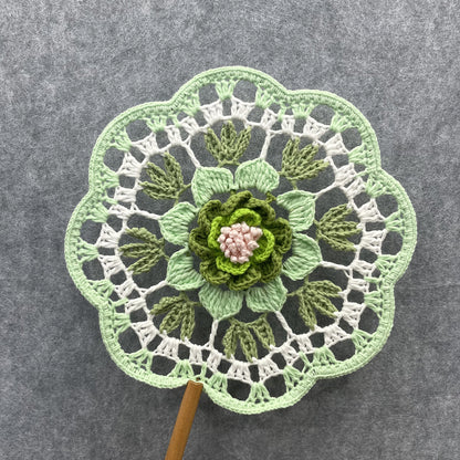 【手編みキット】Ami Uchiwa（あみうちわ）｜椿シリーズ｜毛糸で作る編みうちわ｜花びら型フレーム付き｜立体的な椿モチーフ｜編み動画付き