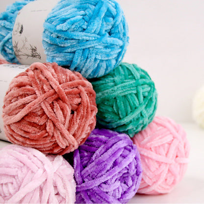 Moco Velvet Yarn（モコベルベットヤーン）100g｜シェニール・モールヤーン｜ベルベットのような艶感の毛糸｜秋冬小物・あみぐるみに｜全50色