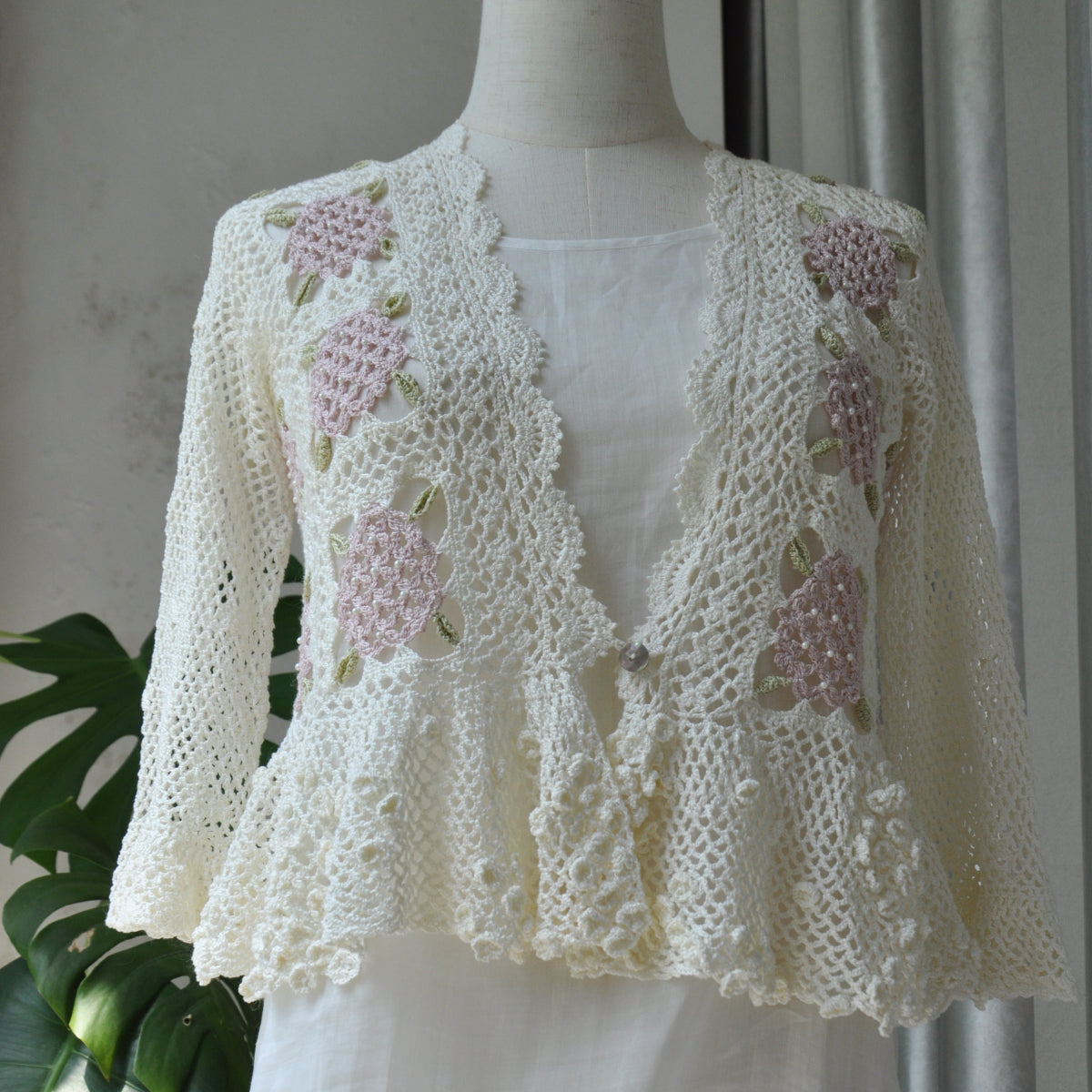 【手編みキット】Ajisai Cardigan（紫陽花カーディガン）｜紫陽花モチーフのかぎ針編み｜透かし編み×フリル｜レトロ・大人可愛い｜全7色・4サイズ｜編み図・動画付き