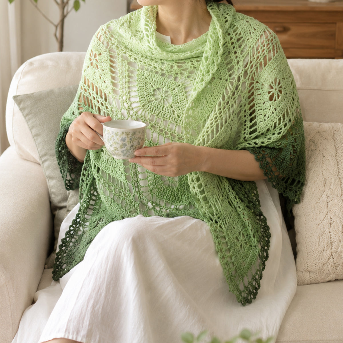 手編みキット】Aqua Shawl（アクアショール）｜透かし編み三角ショール