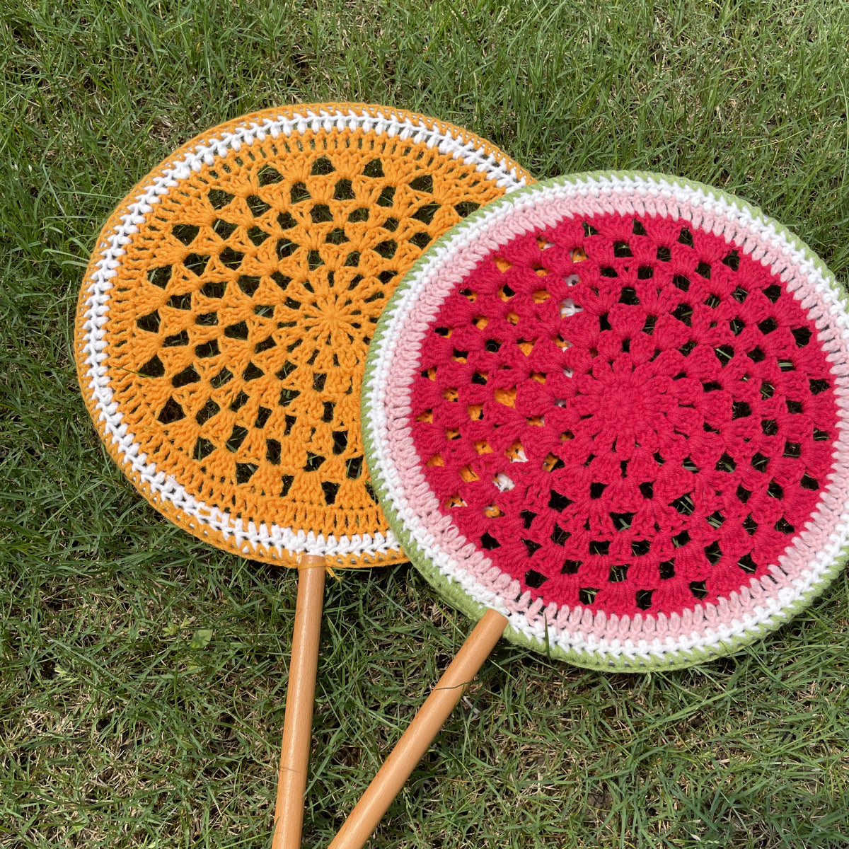 【手編みキット】Ami Uchiwa（あみうちわ）｜フルーツシリーズ｜毛糸で作る編みうちわ｜うちわフレーム付き｜昭和レトロ｜編み図・動画付き