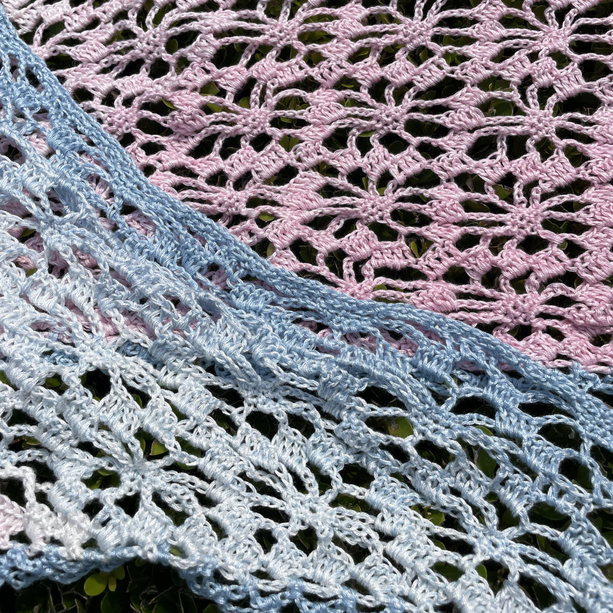 【手編みキット】Joyful Hanabi Shawl（ジョイフル花火ショール）｜Joyful Cake Yarn 1玉で完成｜花火のような透かし編み｜段染め・冷房対策｜編み図＋動画付き