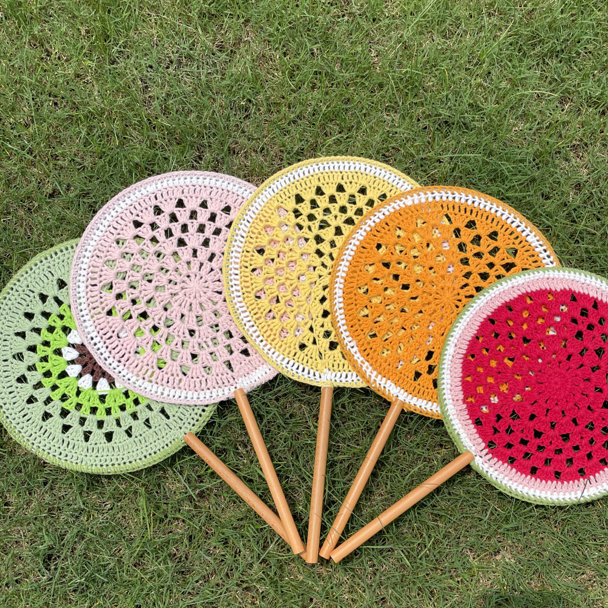 手編みキット｜Ami Uchiwa（あみうちわ）フルーツシリーズ｜毛糸で作る