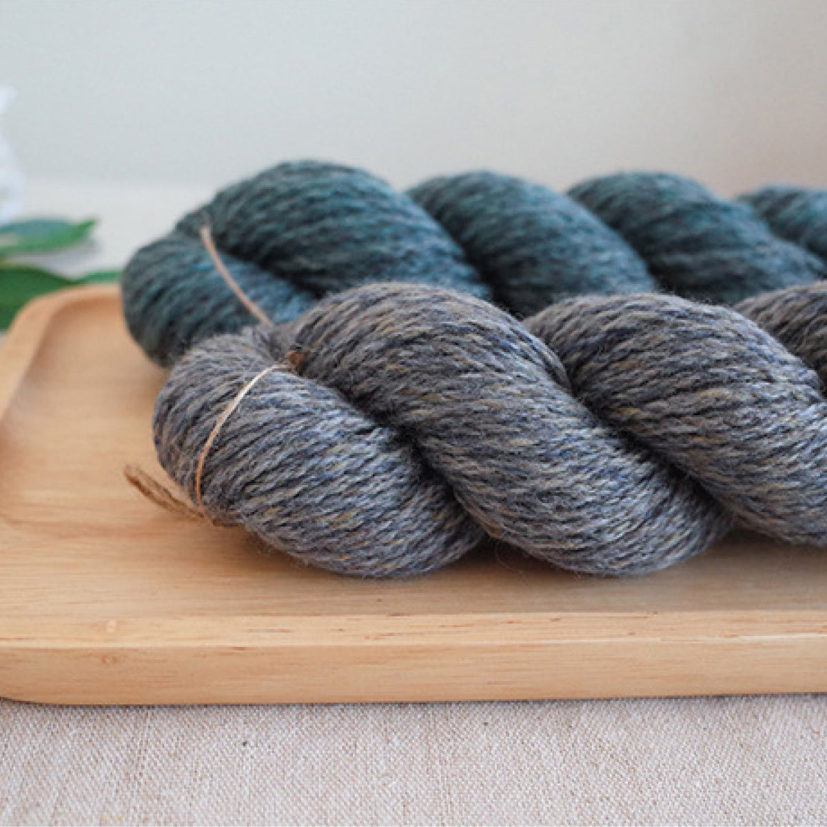 【ウール100%】Suisai Wool（水彩ウール）50g｜水彩画のような多彩な段染め｜マフラー・ショール・ウェアに｜全8色
