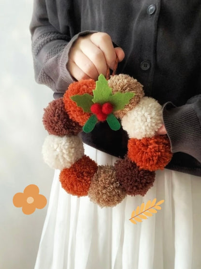 【毛糸キット】クリスマスリース材料セット｜ふわもこポンポン・ワイヤーリース・飾り付き｜初心者OK 図文レシピ付き ハンドメイド　手作りクリスマス飾り