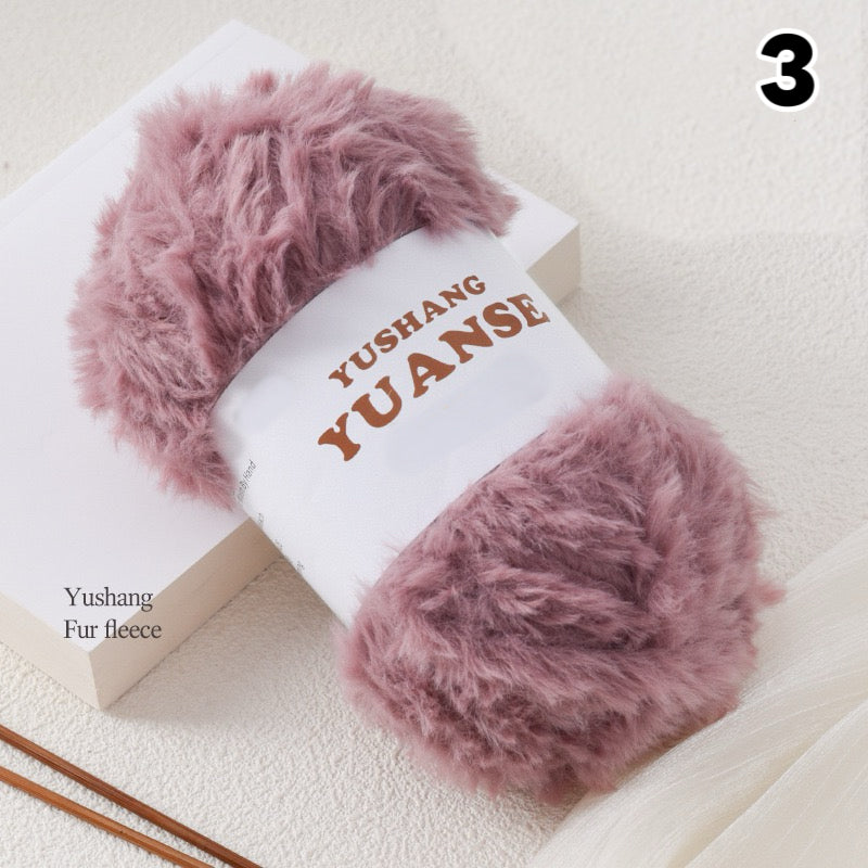 【100g大玉】極太フェイクファー毛糸｜もこもこボリューム｜星ポンチョ　マフラー・バッグ・ラグ作りに