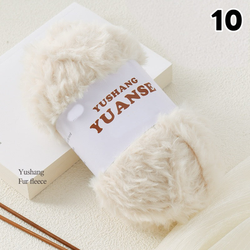 【100g大玉】極太フェイクファー毛糸｜もこもこボリューム｜星ポンチョ　マフラー・バッグ・ラグ作りに