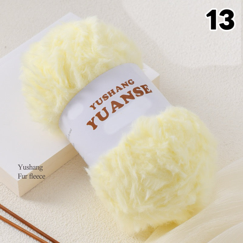 【100g大玉】極太フェイクファー毛糸｜もこもこボリューム｜星ポンチョ　マフラー・バッグ・ラグ作りに