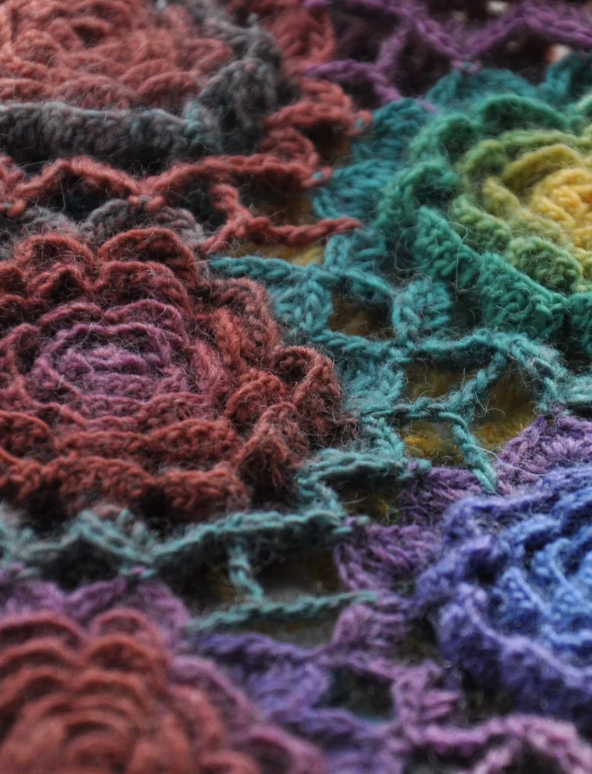 【100g】段染めウールSerenade（セレナーデ ）｜幻想的なグラデーション｜手紡ぎ風シングルツイスト｜ショール・ウェアに