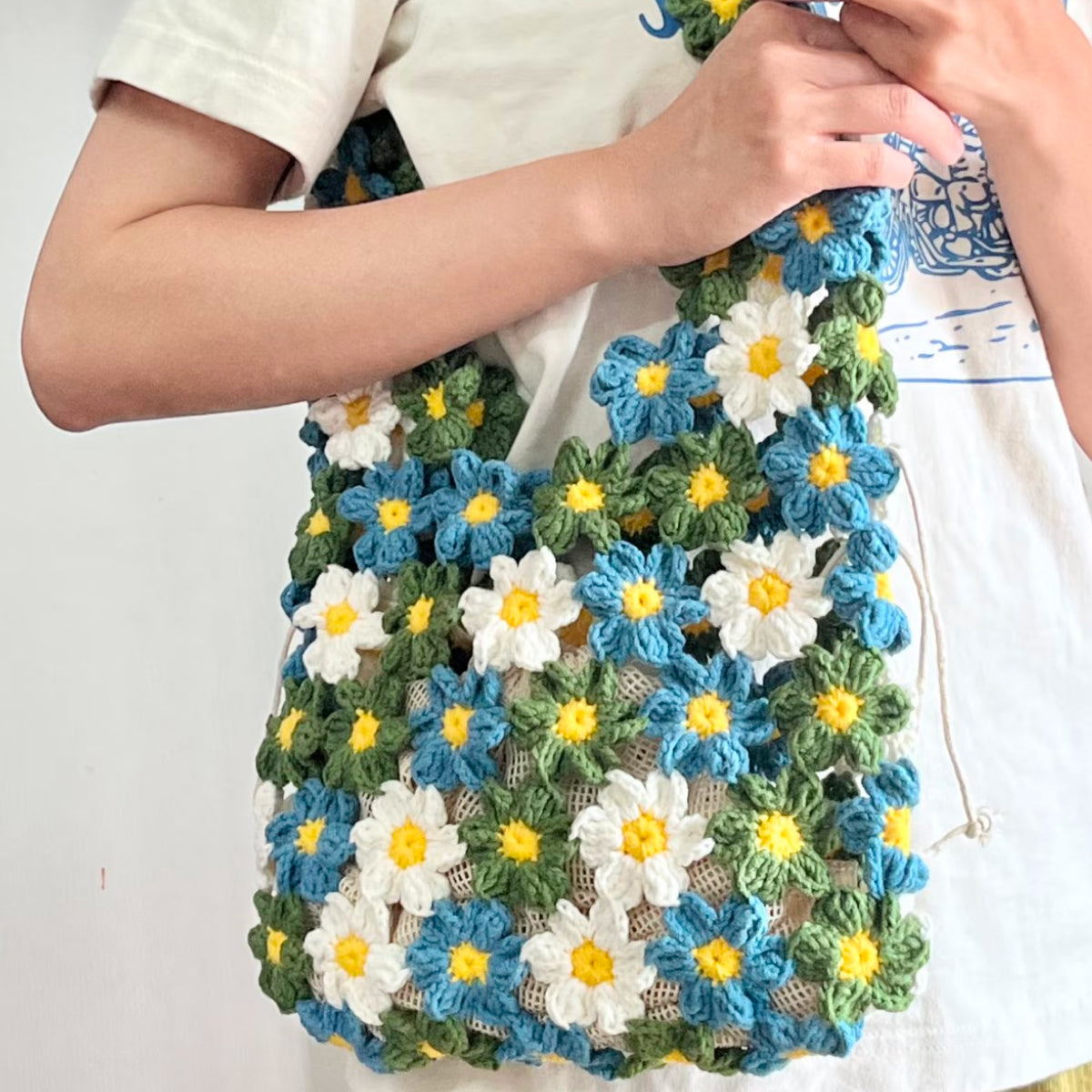 お花モチーフのバッグ手編みキット｜かぎ針編み・グラニースクエア